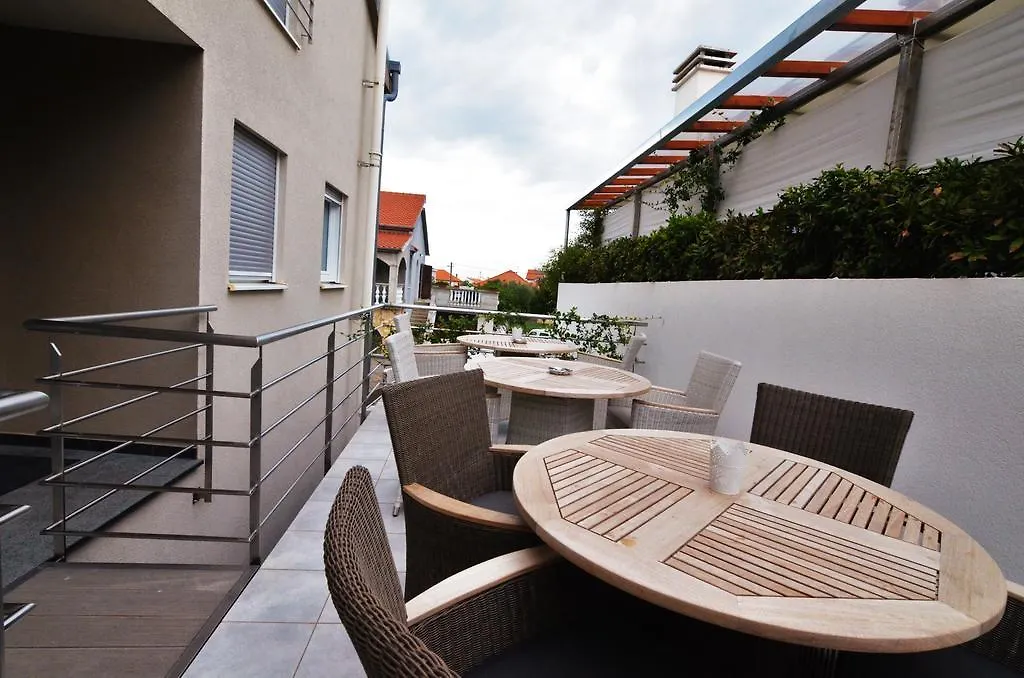 Villa Diana Zadar Apartment