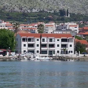 Svjetlana Apartment Trogir